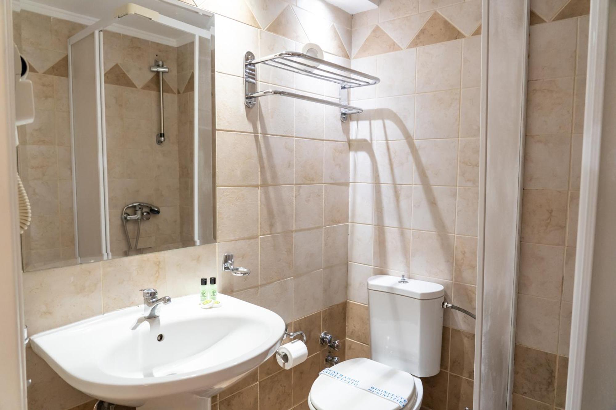 Four Seasons Hotel Athene Buitenkant foto
