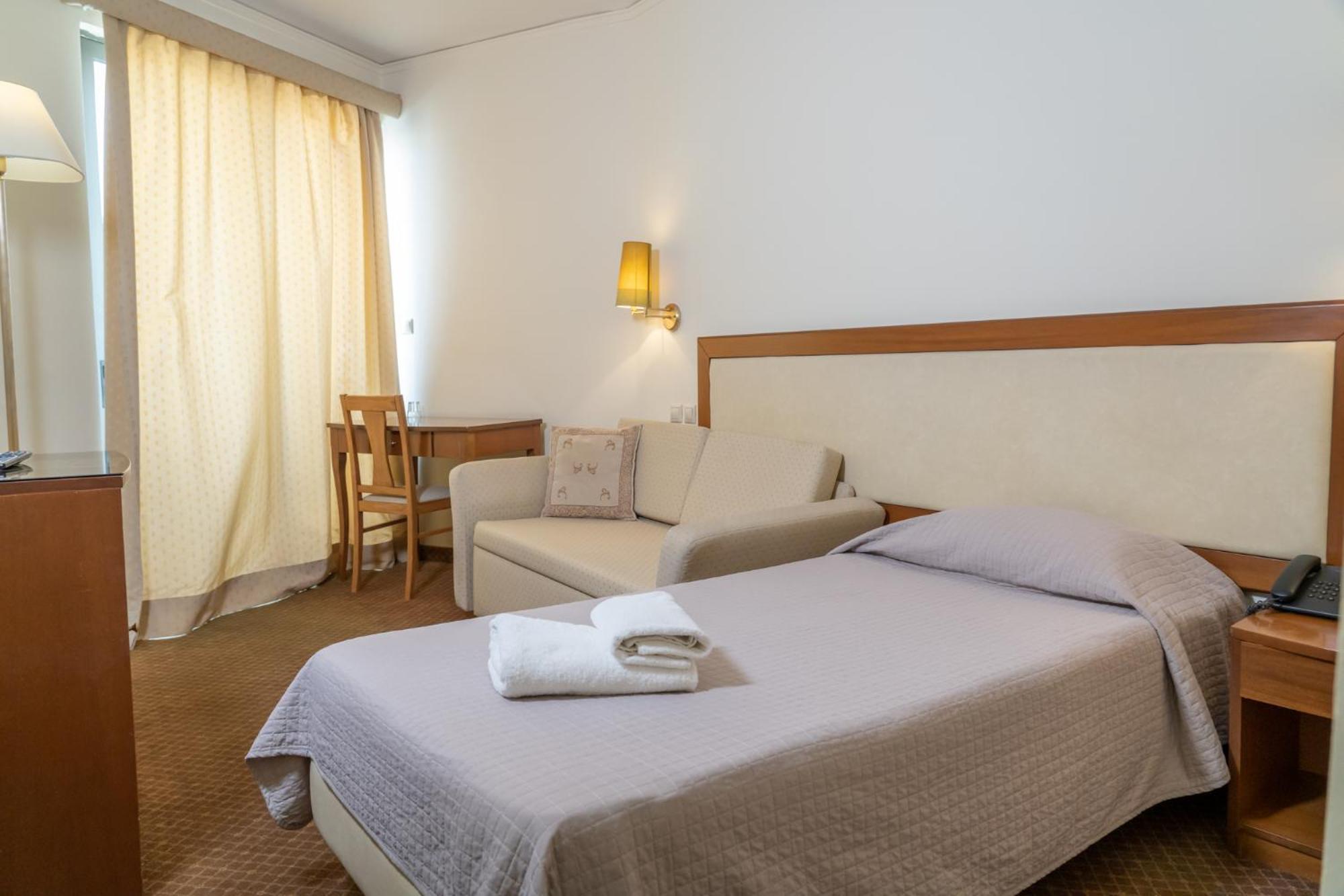 Four Seasons Hotel Athene Buitenkant foto